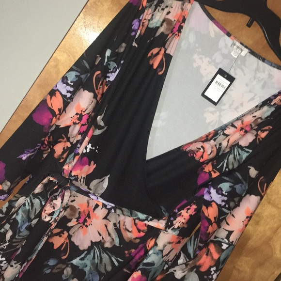 22/24W Floral Deep V-Neck Midi Length Wrap Dress - Picture 7 of 16